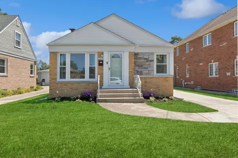 7635 N Osceola Ave, Niles, IL 60714