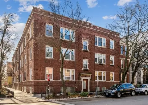1103 W Wrightwood Ave #3, Chicago, IL 60614