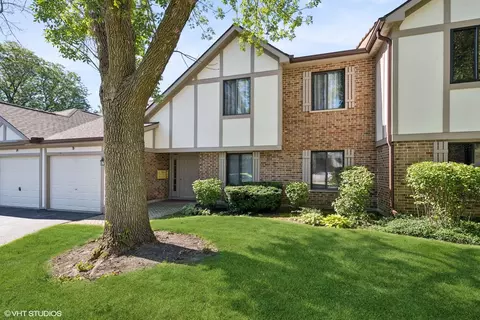 1009 E Kevin Cir #3, Palatine, IL 60074