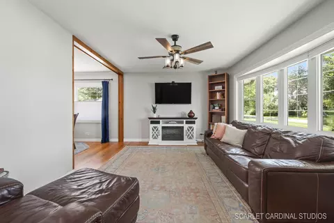 415 S Hazelton Ave, Wheaton, IL 60187 photo 3