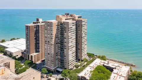 6301 N Sheridan Rd #22L, Chicago, IL 60660