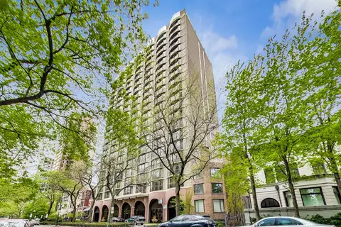 1440 N State Pkwy #21A, Chicago, IL 60610