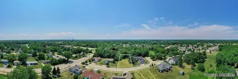 1609 Hillside Ln, Mchenry, IL 60050 photo 4