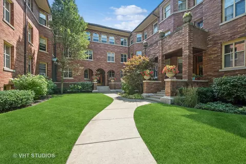 508 Lee St #1E, Evanston, IL 60202