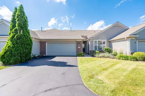 11306 Bellflower Ln, Huntley, IL 60142