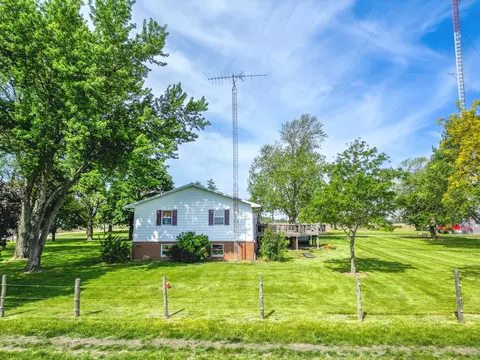 Exterior - 2852 E 2400 North Rd, Donovan, IL 60931 photo 26 of 29
