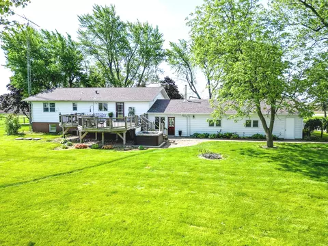Exterior - 2852 E 2400 North Rd, Donovan, IL 60931 photo 23 of 29