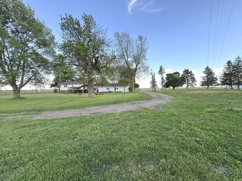 Exterior - 2852 E 2400 North Rd, Donovan, IL 60931 photo 21 of 29