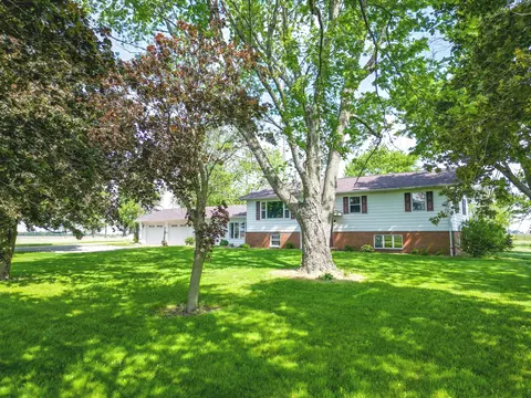 Exterior - 2852 E 2400 North Rd, Donovan, IL 60931 photo 25 of 29
