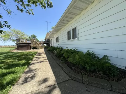 Exterior - 2852 E 2400 North Rd, Donovan, IL 60931 photo 16 of 29