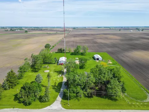 View/Area - 2852 E 2400 North Rd, Donovan, IL 60931 photo 1 of 5