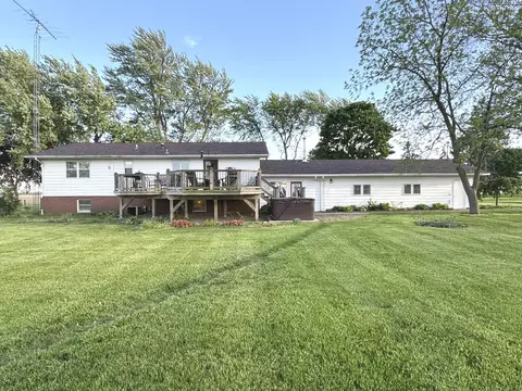 Exterior - 2852 E 2400 North Rd, Donovan, IL 60931 photo 18 of 29