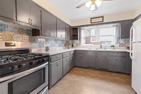 4500 Deyo Ave, Brookfield, IL 60513 photo 6
