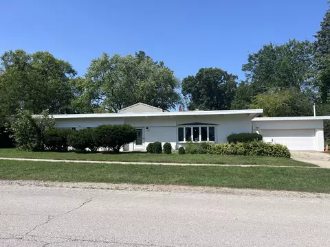 1504 N Washington St, Wheaton, IL 60187