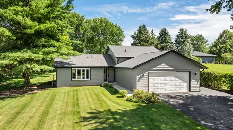 6123 Silver Hawk Ct, Roscoe, IL 61073