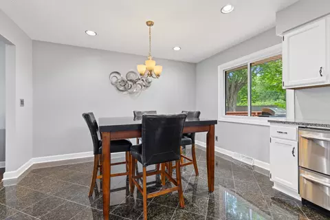 6123 Silver Hawk Ct, Roscoe, IL 61073 photo 6