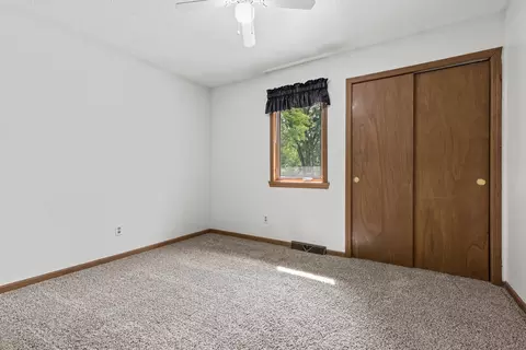 6123 Silver Hawk Ct, Roscoe, IL 61073 photo 13
