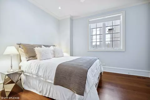 Bedroom - 2425 N Burling St, Chicago, IL 60614 photo 4 of 5