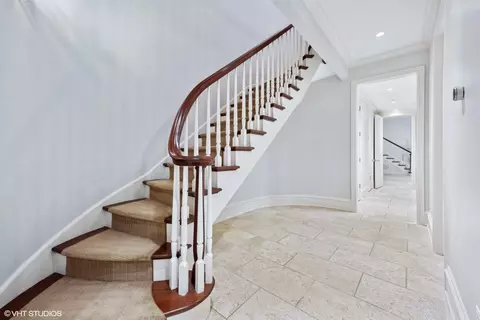 Entry Way - 2425 N Burling St, Chicago, IL 60614 photo 2 of 2
