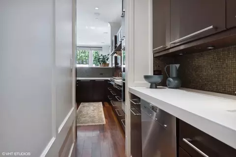 Kitchen - 2425 N Burling St, Chicago, IL 60614 photo 1 of 4