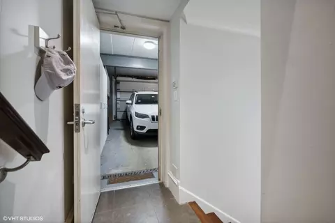 Other - 2425 N Burling St, Chicago, IL 60614 photo 4 of 5