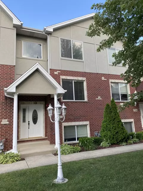 7218 W 83rd St, Bridgeview, IL 60455