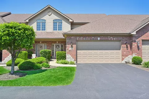 14945 S Preserve Dr, Lockport, IL 60441