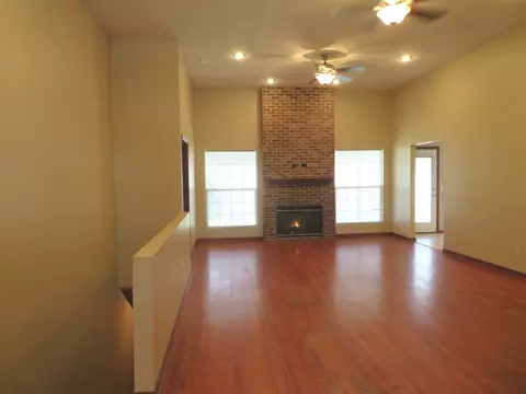 2044 Locust Rd, Morris, IL 60450 photo 6