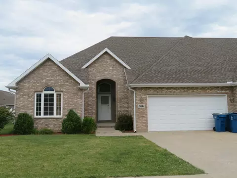 2044 Locust Rd, Morris, IL 60450 photo 2