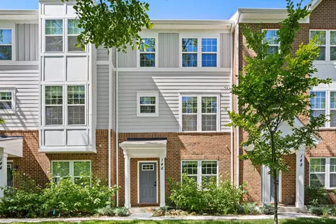 146 Canterbury Way, Lake Zurich, IL 60047