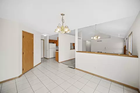 Dining - 5109 Ribbon Ct, Monee, IL 60449 photo 2 of 2