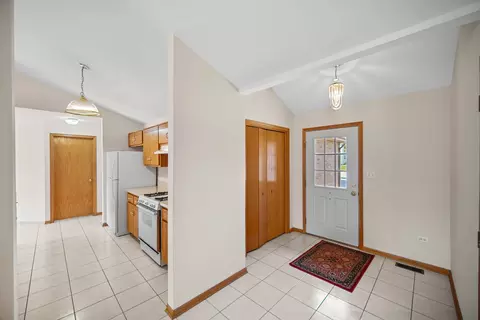 Entry Way - 5109 Ribbon Ct, Monee, IL 60449 photo 1 of 1