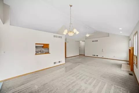 Living - 5109 Ribbon Ct, Monee, IL 60449 photo 5 of 5