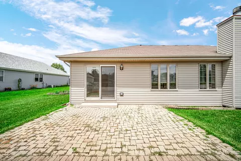 Exterior - 5109 Ribbon Ct, Monee, IL 60449 photo 5 of 6
