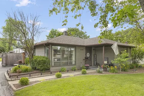 2501 Cardinal Dr, Rolling Meadows, IL 60008
