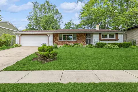 454 Estate Dr, Buffalo Grove, IL 60089