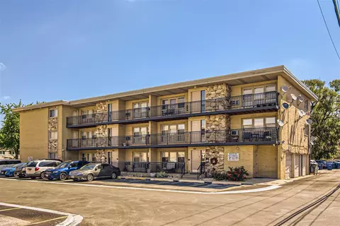 11907 Gregory St #4, Blue Island, IL 60406