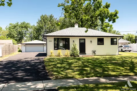2800 Hawk Ln, Rolling Meadows, IL 60008