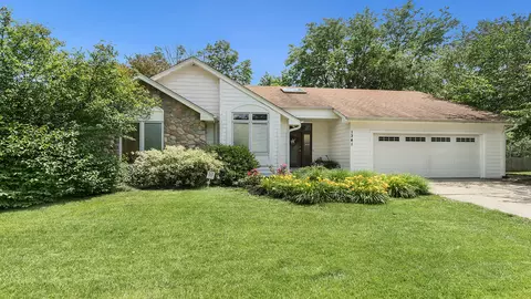1341 Albany Ln, Rockford, IL 61107