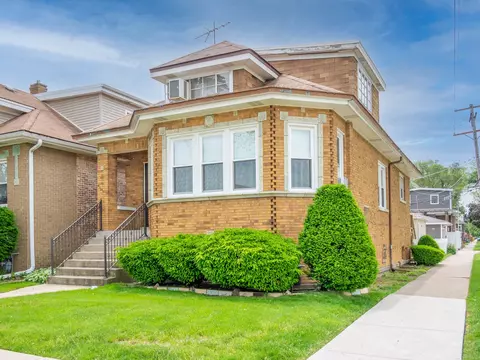 7947 W Elmgrove Dr, Elmwood Park, IL 60707