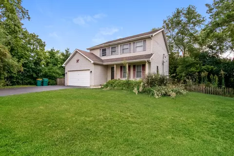 1821 Belle Plaine Ave, Gurnee, IL 60031