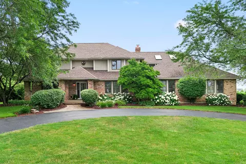 6 E N289 E Ridgewood Dr, Saint Charles, IL 60175