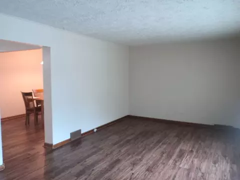 5440 S Hunt Ave, Summit, IL 60501 photo 12