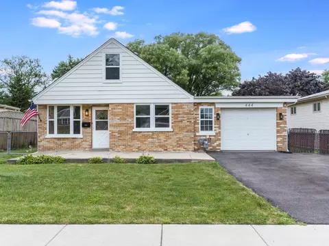 444 S Adeline Ave, Addison, IL 60101