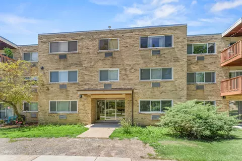734 Dempster St #AG6, Mount Prospect, IL 60056