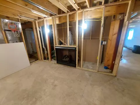 210 Sundance Trl, Capron, IL 61012 photo 19