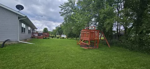 210 Sundance Trl, Capron, IL 61012 photo 10