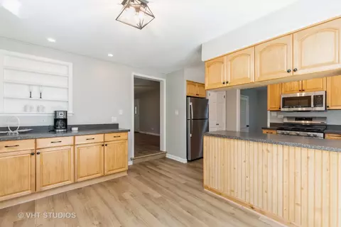 4812 Paulsen St, Mchenry, IL 60051 photo 8