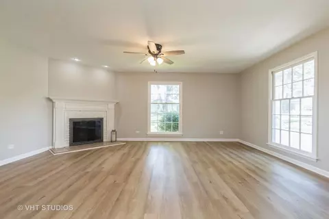 4812 Paulsen St, Mchenry, IL 60051 photo 3