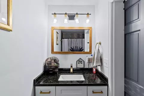 Bath - 433 S Alma Ave, Kankakee, IL 60901 photo 1 of 1